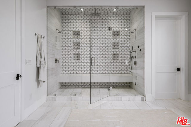 Image 21 of 50 For 5412 Aldea Avenue