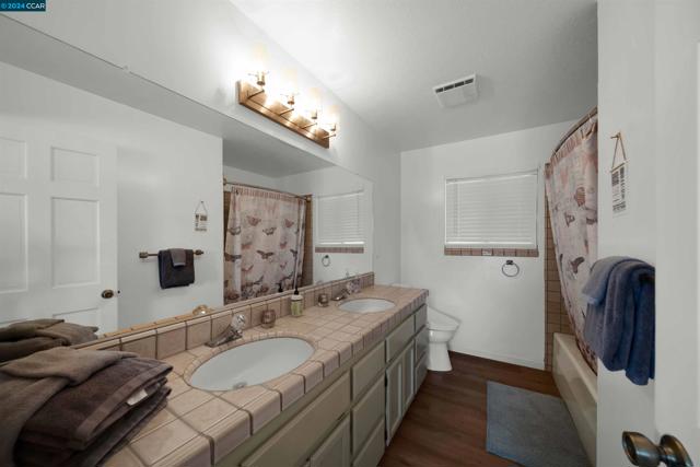 Image 30 of 60 For 1324 Alves Dr