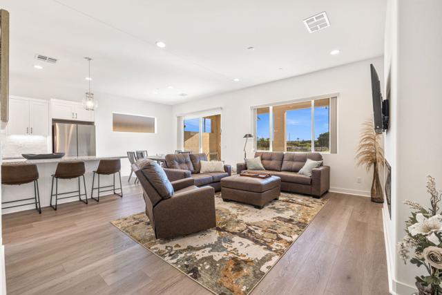 48406 Hepburn Drive, Indio CA: https://media.crmls.org/mediaz/cd4cfee9-f40e-4949-a1b3-2be3143614f5.jpg