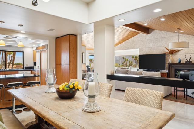 73231 Mariposa Drive, Palm Desert CA: https://media.crmls.org/mediaz/cd4d601a-d673-41df-be23-4fda4c7d2fcd.jpg
