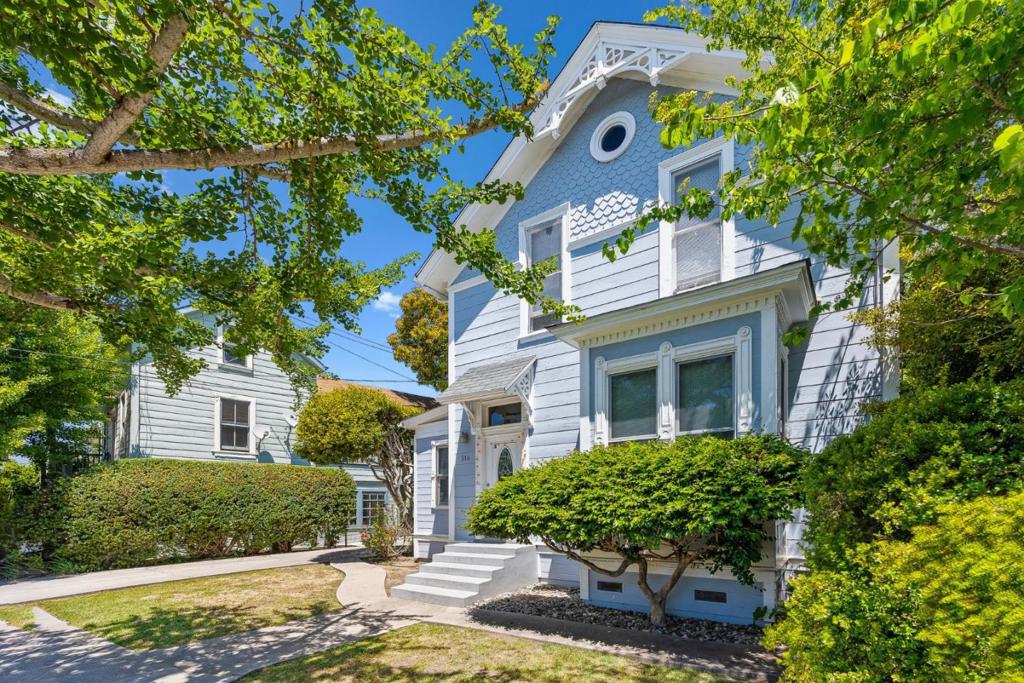 514 Washington Street