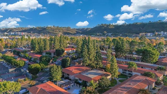 6069 Rancho Mission Rd, San Diego CA: https://media.crmls.org/mediaz/cd4dd953-74c1-48d3-ac49-411202163a27.jpg