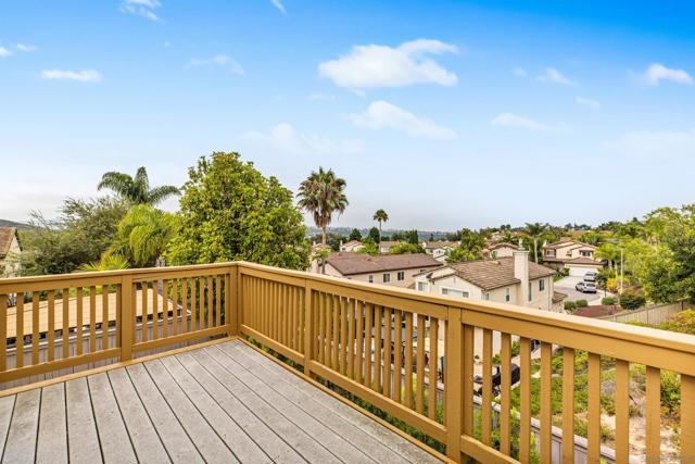 6065 Paseo Monona, Carlsbad CA: https://media.crmls.org/mediaz/cd4e76dd-bb67-4963-be32-a263c3d8f6e4.jpg