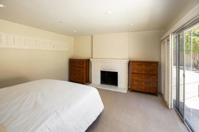 1850 White Oak Drive, Menlo Park CA: https://media.crmls.org/mediaz/cd4e9ad5-7ee7-48b9-941d-16ee3735576c.jpg