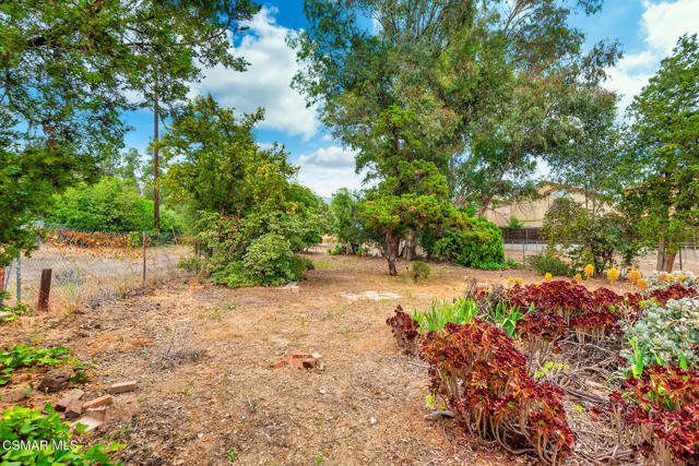 15546 Olden Street, Sylmar CA: https://media.crmls.org/mediaz/cd4edab5-460d-4d9b-b5b9-2249d50d6726.jpg
