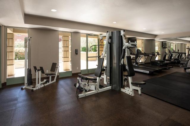 130 E San Fernando Street, San Jose CA: https://media.crmls.org/mediaz/cd4f4a16-6f8e-4b80-98cf-3297ee9d0563.jpg