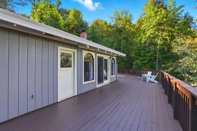 20715 Brush Road, Los Gatos CA: https://media.crmls.org/mediaz/cd4fd307-4ae1-4149-9643-6cd445afe377.jpg