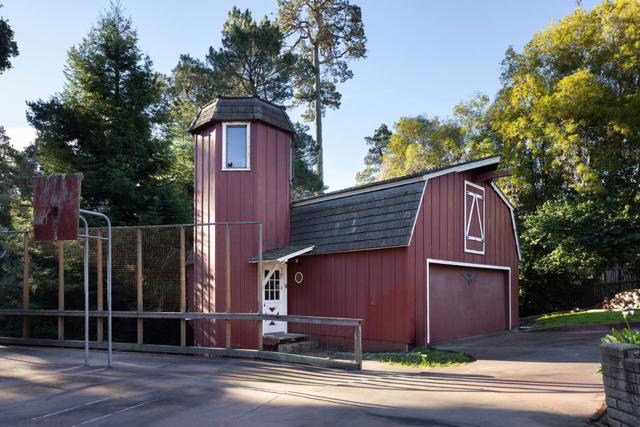 0 Crespi 2 NE of Flanders Way, Carmel CA: https://media.crmls.org/mediaz/cd5023d4-635a-47b3-80f3-a67c75406ebe.jpg