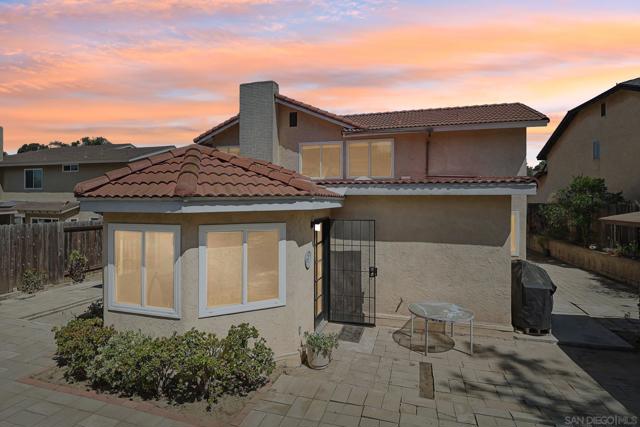 712 Paseo Del Rey, Chula Vista CA: https://media.crmls.org/mediaz/cd509c59-872d-429d-a807-35060d35ffac.jpg