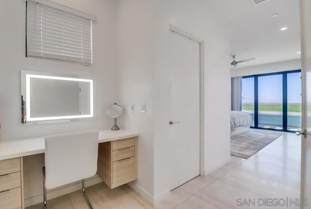 140 Imperial Beach Blvd, Imperial Beach CA: https://media.crmls.org/mediaz/cd50e58b-a379-4ddf-80e9-c1dabc46f0e7.jpg