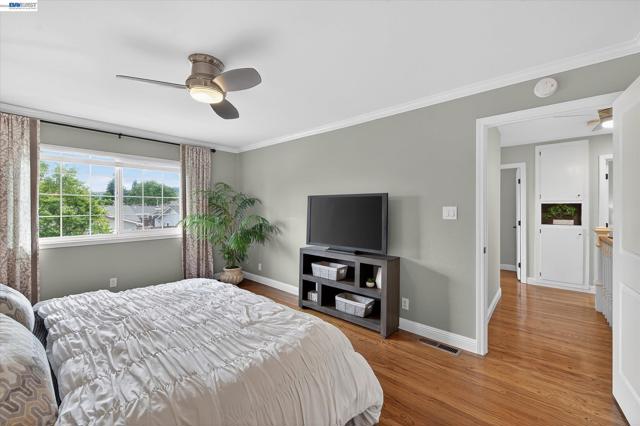 Image 32 of 49 For 5218 Ridgevale Way