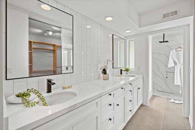1033 Via Mil Cumbres, Solana Beach CA: https://media.crmls.org/mediaz/cd51cdb3-ae0f-49ae-9f10-c6e1ed0626f7.jpg
