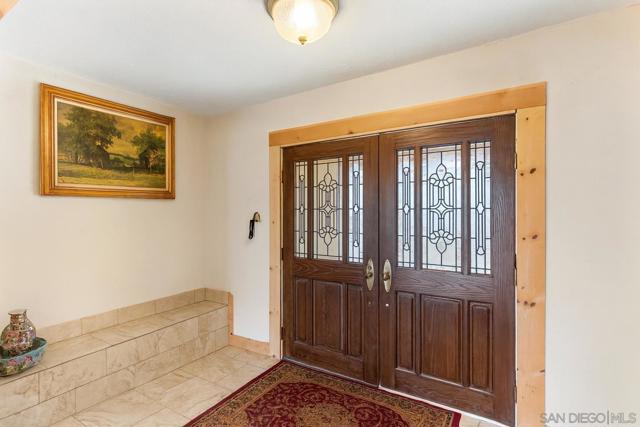 732 Hamilton Lane, Fallbrook CA: https://media.crmls.org/mediaz/cd527c20-279f-42b7-be45-a09cee1bb51d.jpg