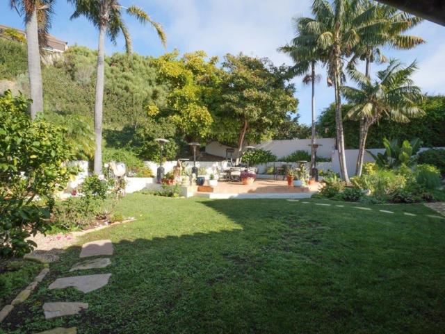 32524 Seacliff Drive, Rancho Palos Verdes CA: https://media.crmls.org/mediaz/cd528203-9298-4dfa-971a-022b75170881.jpg