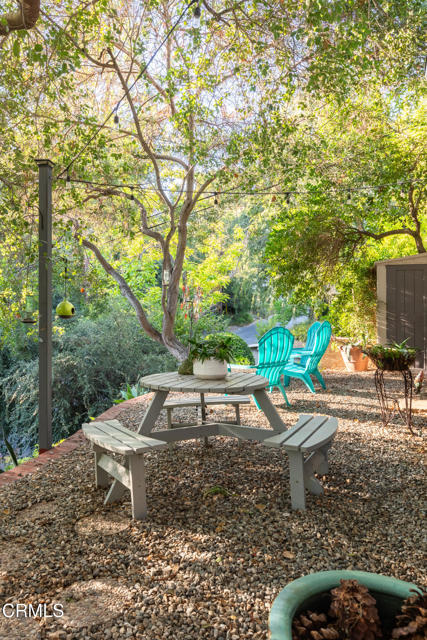 354 Glenullen Drive, Pasadena CA: https://media.crmls.org/mediaz/cd528560-d179-4d04-aefa-d18e458791d0.jpg