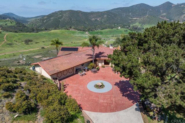 Detail Gallery Image 21 of 35 For 2702 Country Club Dr, Escondido,  CA 92029 - 4 Beds | 3 Baths