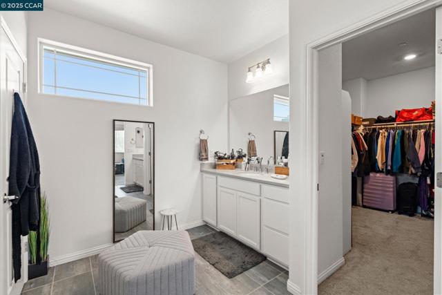 158 Wooley Creek Way, Brentwood CA: https://media.crmls.org/mediaz/cd53b8de-9af8-40f7-850d-98c327573a27.jpg