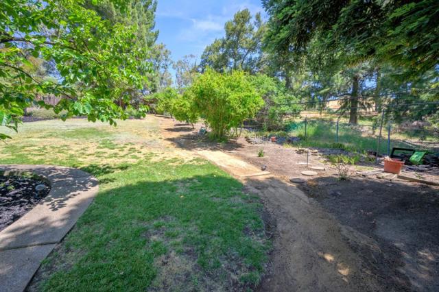 3668 El Grande Drive, San Jose CA: https://media.crmls.org/mediaz/cd54d041-4bcc-45b1-b1f1-fbfa65666592.jpg