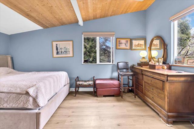 1711 Trout Gulch Road, Aptos CA: https://media.crmls.org/mediaz/cd5631fa-0e4e-49fd-b8e3-3975c8c24d26.jpg