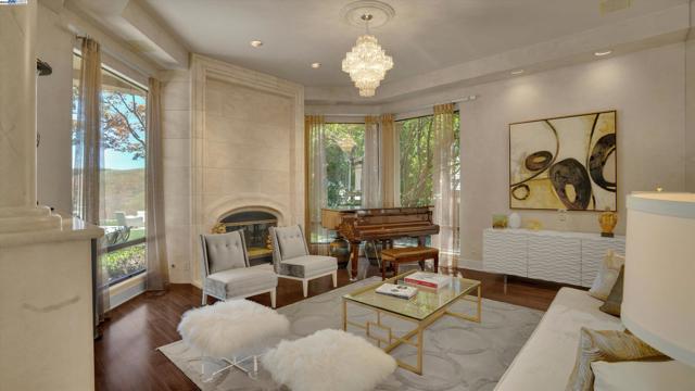 4478 Deer Ridge Road, Danville CA: https://media.crmls.org/mediaz/cd565140-9fee-4bb6-9d8c-8e5fe5c86b4b.jpg