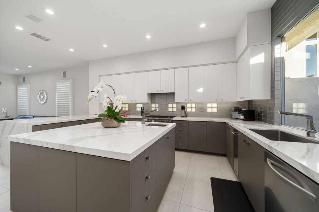 MLS #219139901DA image #23