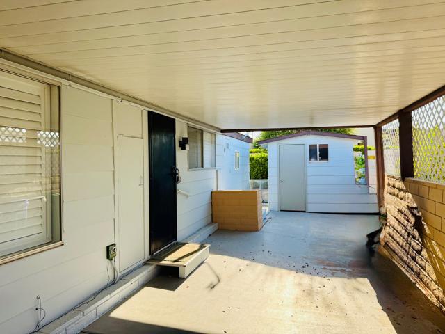 14 International Boulevard, Rancho Mirage CA: https://media.crmls.org/mediaz/cd5725b8-ca40-4a52-9cff-d1386be9f8fb.jpg