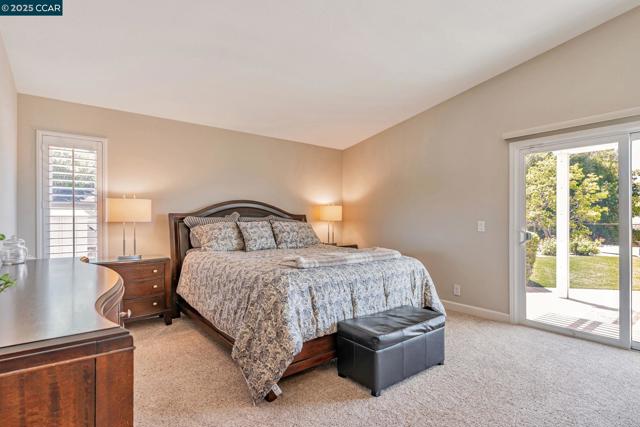 130 Samoa Ct, San Ramon CA: https://media.crmls.org/mediaz/cd575c8a-6f59-4905-9ba3-682f49e4baa4.jpg