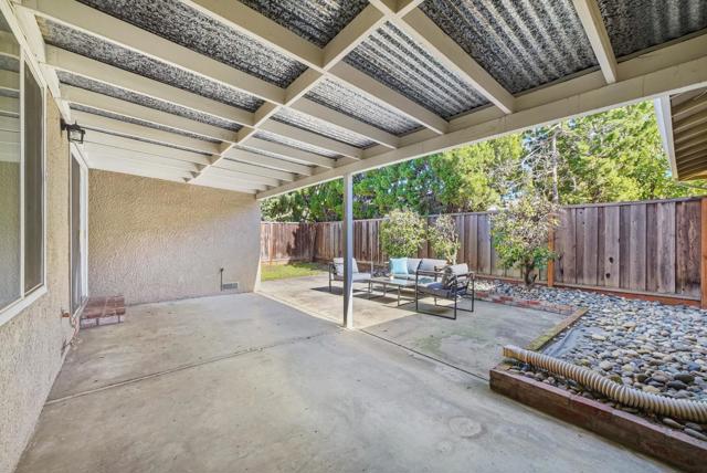 1451 Tyler Park Way, Mountain View CA: https://media.crmls.org/mediaz/cd57fc6c-cd75-41a1-b9e6-245b2770ddf1.jpg