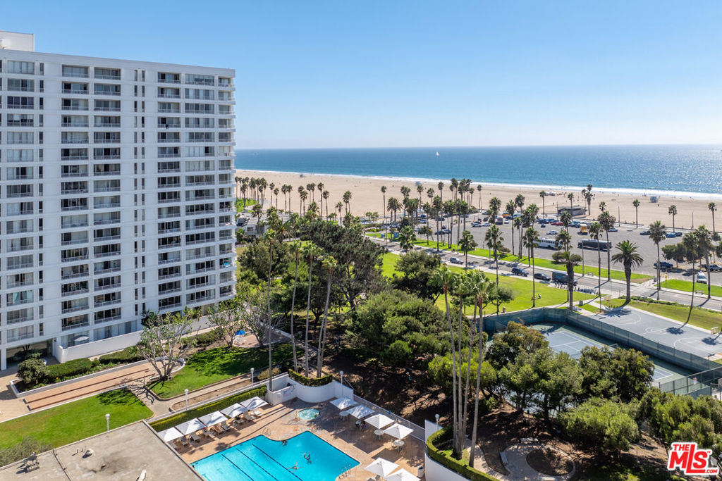 2800 Neilson Way #1521