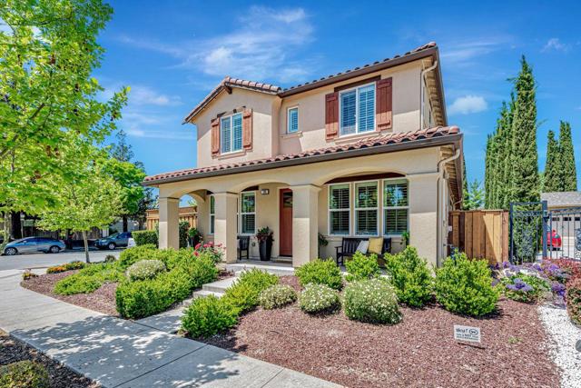 195 Peral Avenue, Morgan Hill CA: https://media.crmls.org/mediaz/cd5a8d85-bc0c-4e1f-9eaa-0eaa1ffc6c9b.jpg