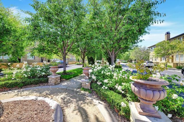 7855 Via Belfiore, San Diego CA: https://media.crmls.org/mediaz/cd5ad936-a4f5-43fa-98ed-e06687f0656d.jpg