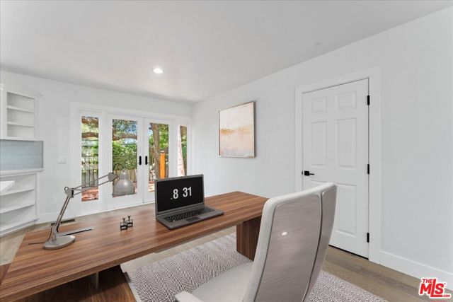 21171 Colina Drive, Topanga CA: https://media.crmls.org/mediaz/cd5b3ecb-2fea-4f1e-adcf-05cb0beefc3c.jpg