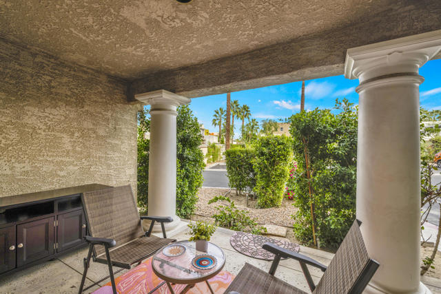 2700 Lawrence Crossley Road #41, Palm Springs, CA 92264
