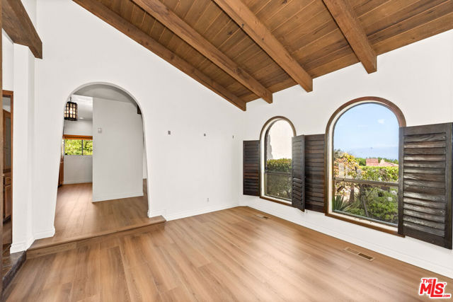 Drew Fenton | 3636 Malibu Country Drive Malibu CA | MLS: 7494351 Drew Fenton | 3636 Malibu Country Drive Malibu CA | MLS: 7494351