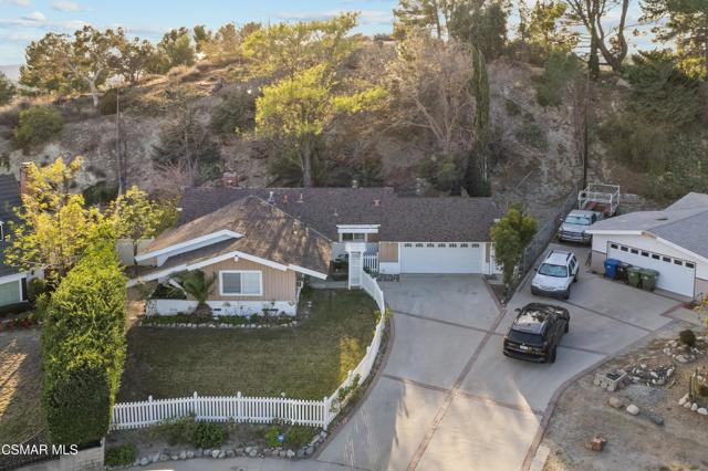 Image 11 of 13 For 17166 Midwood Drive