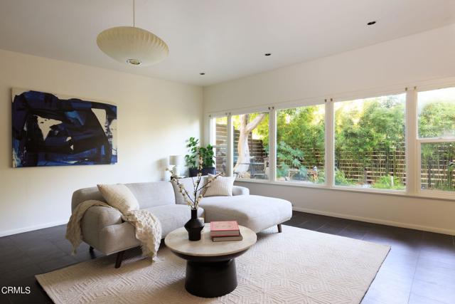 Detail Gallery Image 1 of 1 For 1130 Pagoda Pl, Los Angeles,  CA 90031 - 2 Beds | 2 Baths