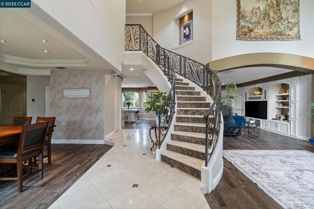 2550 E Jenny Ave, Fresno CA: https://media.crmls.org/mediaz/cd61b8db-c064-4e73-9a04-85ae8809dd42.jpg