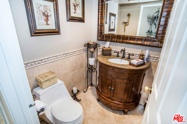 500 Topside Place, Diamond Bar CA: https://media.crmls.org/mediaz/cd629879-3a6e-4da2-928d-1e2a3615e60b.jpg