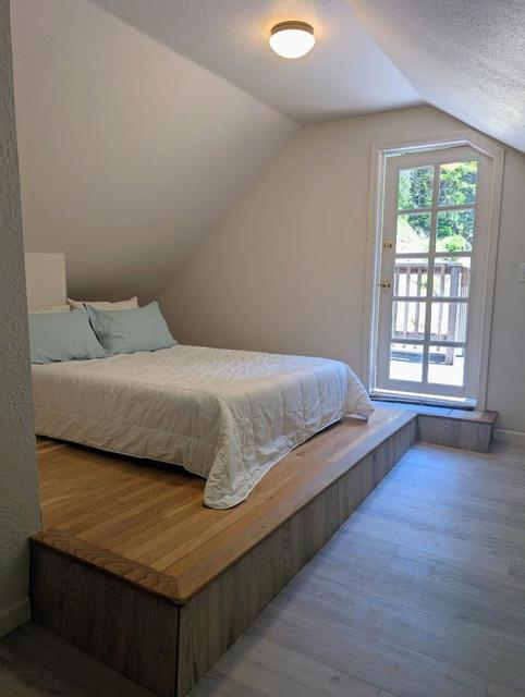 2950 Bear Canyon Road, Los Gatos CA: https://media.crmls.org/mediaz/cd62b418-07da-4f26-ad20-f672b78cd78c.jpg