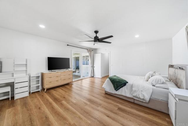 Detail Gallery Image 13 of 27 For 10461 Stanfield Cir, San Diego,  CA 92126 - 3 Beds | 2 Baths