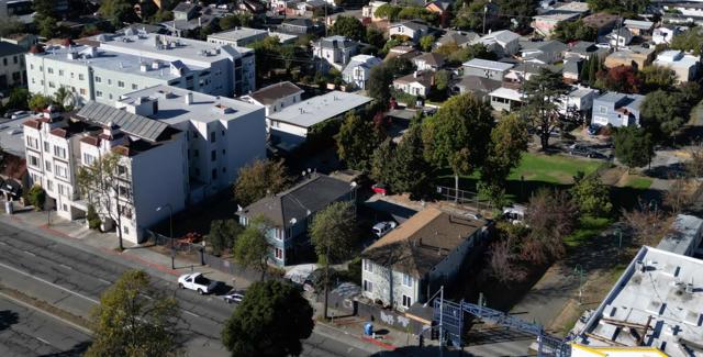 1283 University Avenue, Berkeley CA: https://media.crmls.org/mediaz/cd63e756-0dfe-48f9-a283-a62e9c6532c5.jpg