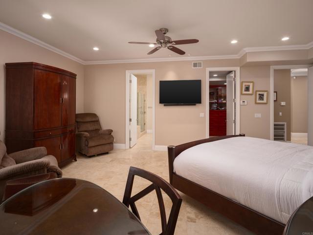 Detail Gallery Image 15 of 27 For 7828 Ivanhoe, La Jolla,  CA 92037 - 2 Beds | 2/1 Baths