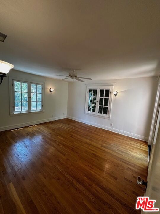 2044 2046 N Highland Avenue, Los Angeles CA: https://media.crmls.org/mediaz/cd643047-4f44-45a9-b573-6604ba2968f4.jpg