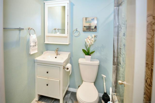 10373 Caminito Banyon, San Diego CA: https://media.crmls.org/mediaz/cd647e72-c621-4c5a-b6b4-2ff03d9cd786.jpg