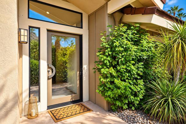 139 Blue River Drive, Palm Desert, CA 92211