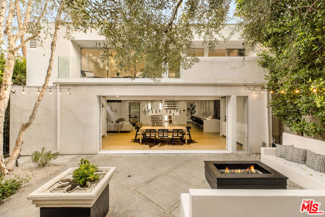 366 N Kenter Avenue, Los Angeles, CA 90049