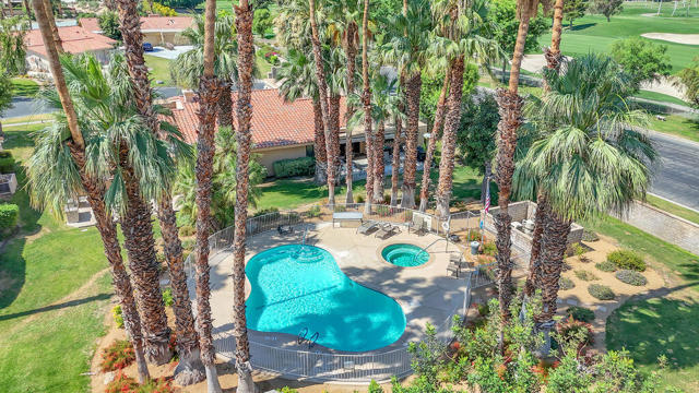 78565 Vista Del Fuente, Indian Wells CA: https://media.crmls.org/mediaz/cd66935b-86b9-4c4b-8f05-8ba19103bba4.jpg