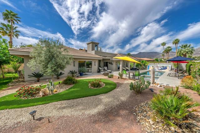 73112 Bel Air, Palm Desert CA: https://media.crmls.org/mediaz/cd66c547-e4a2-475b-9221-4419d8f4d69d.jpg