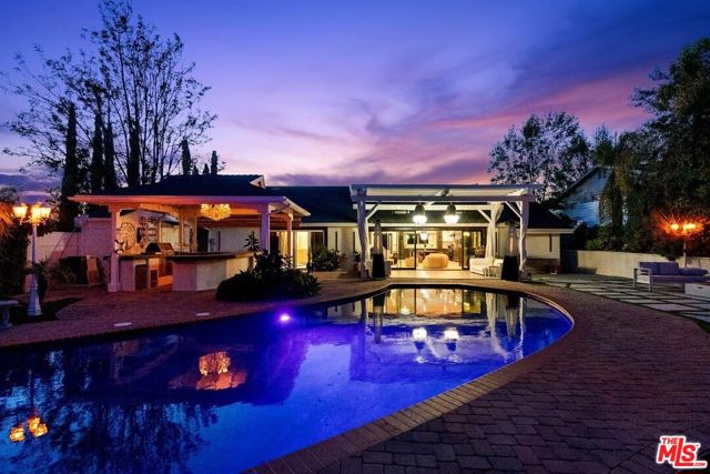 23426 Balmoral Lane, West Hills CA: https://media.crmls.org/mediaz/cd67aba5-7854-4877-9eaf-50d00ecccd29.jpg