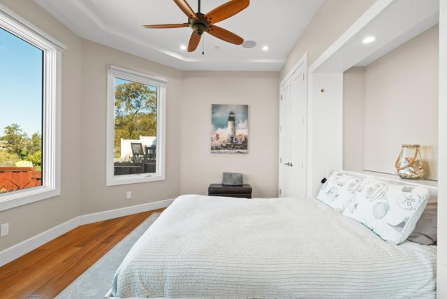 2974 E Cliff Drive, Santa Cruz CA: https://media.crmls.org/mediaz/cd67e4c4-404a-468a-a11e-5810d164cfb9.jpg